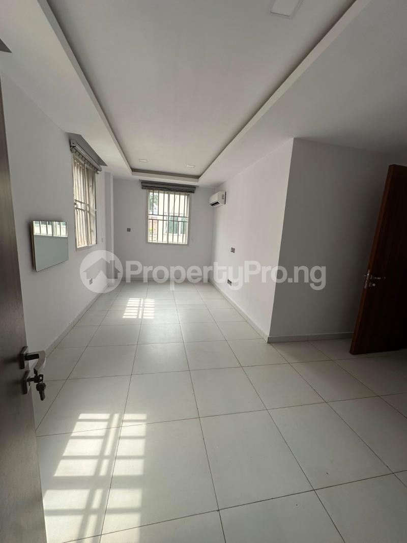 3 bedroom Flat / Apartment for rent Ikoyi Lagos
