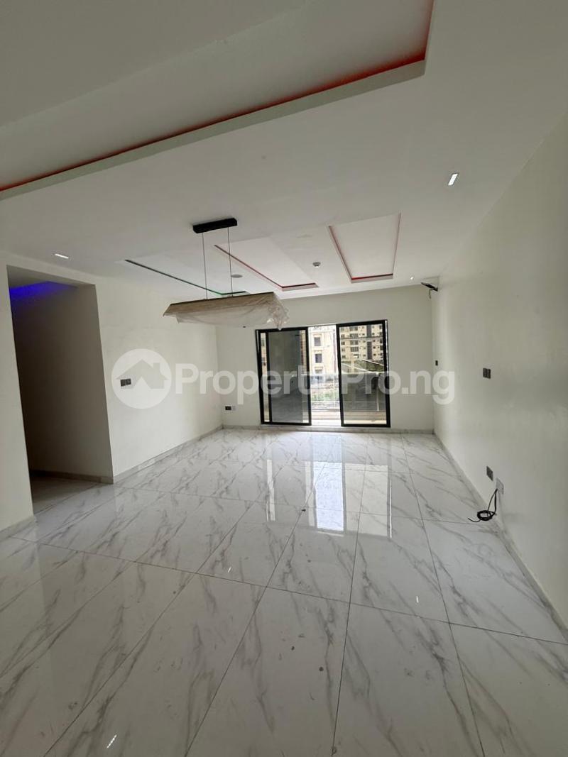 Flat / Apartment for sale Maple Court Estate Ikate Lekki Lagos