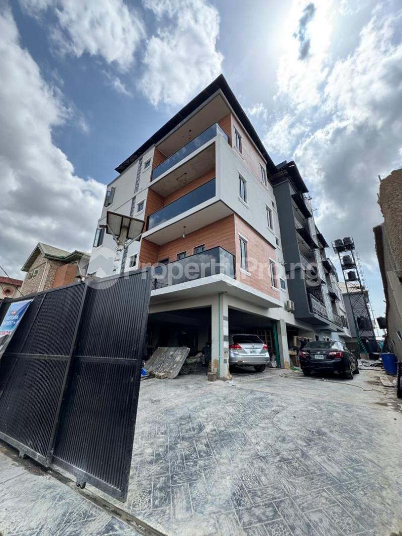 3 bedroom Flat / Apartment for sale Yaba Lagos