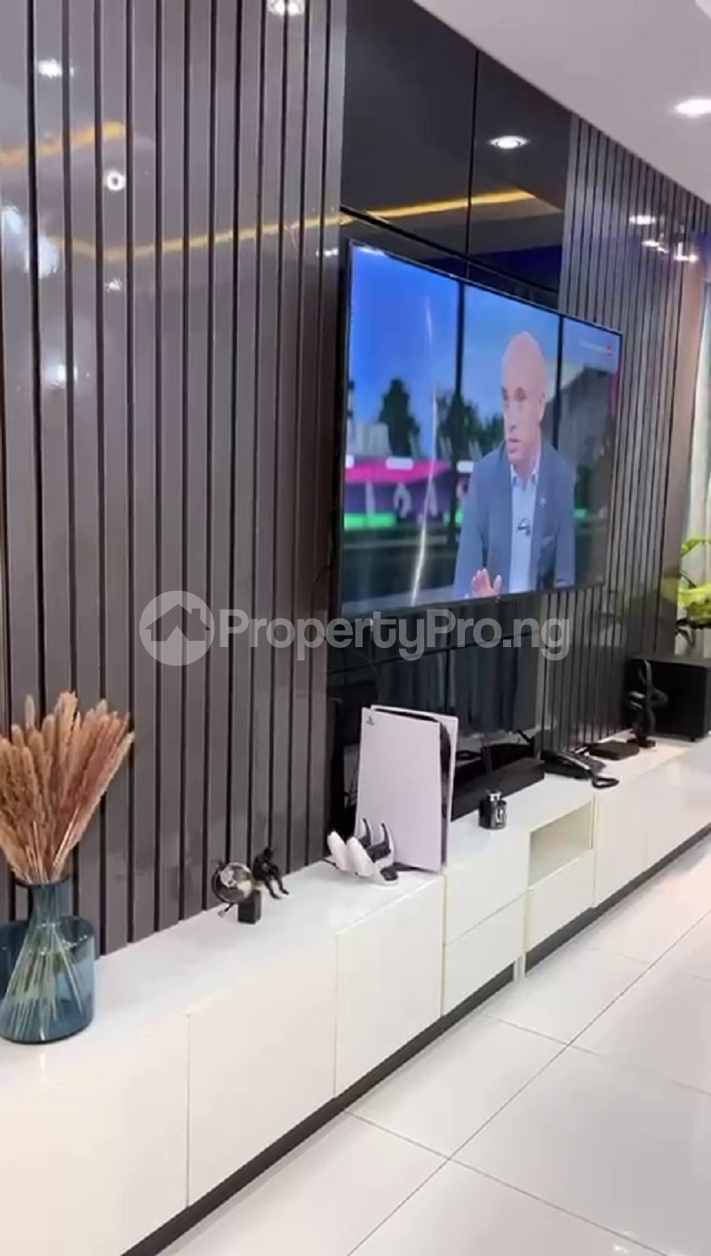 3 bedroom Flat / Apartment for shortlet Osapa london Lekki Lagos