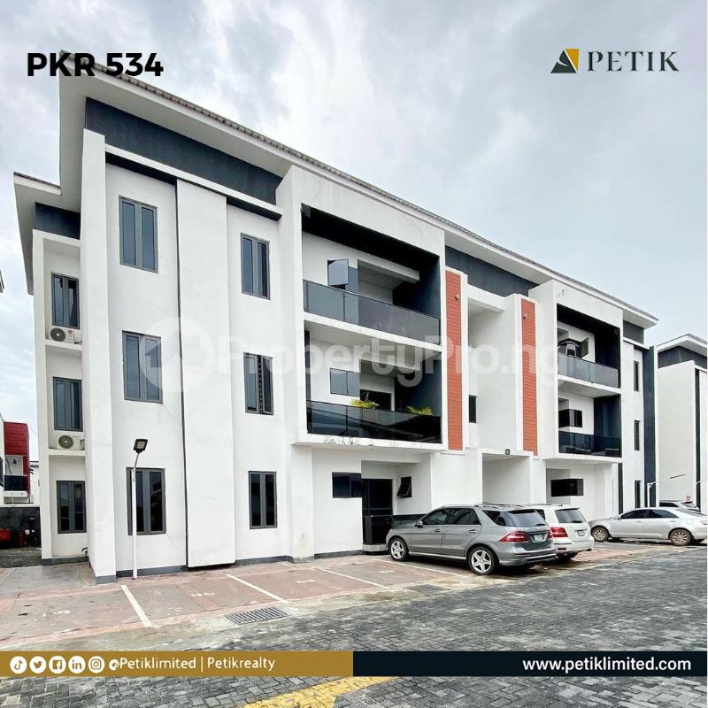 3 bedroom Flat / Apartment for rent Jakande Axis, Ologolo Lekki Lagos