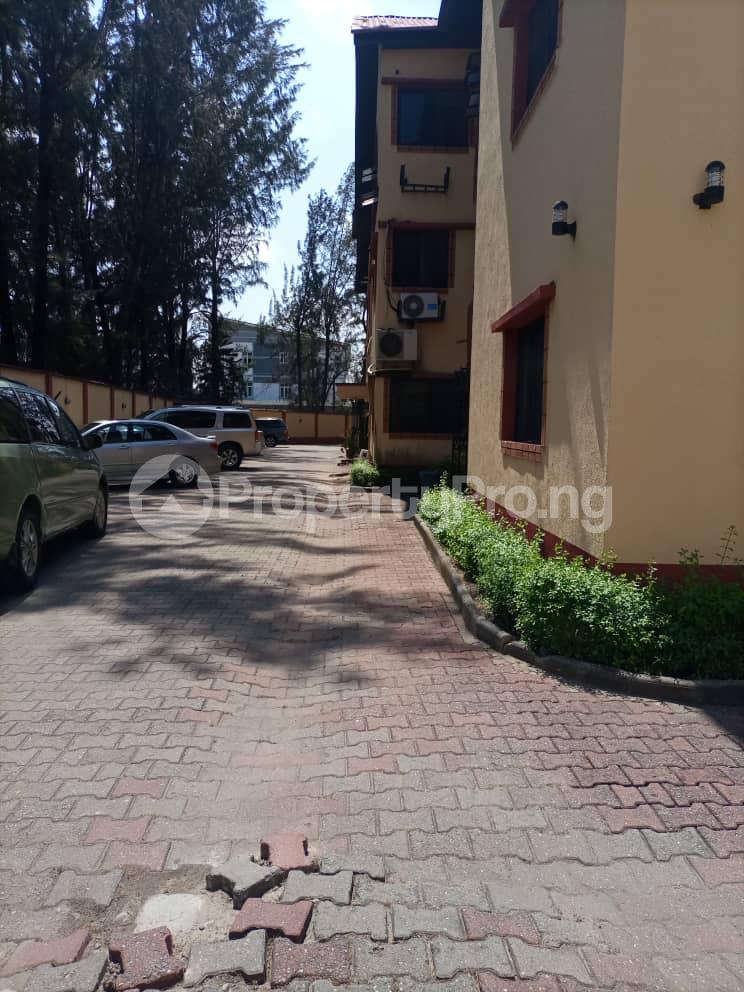 3 bedroom Flat / Apartment for rent   Lekki Phase 1 Lekki Lagos