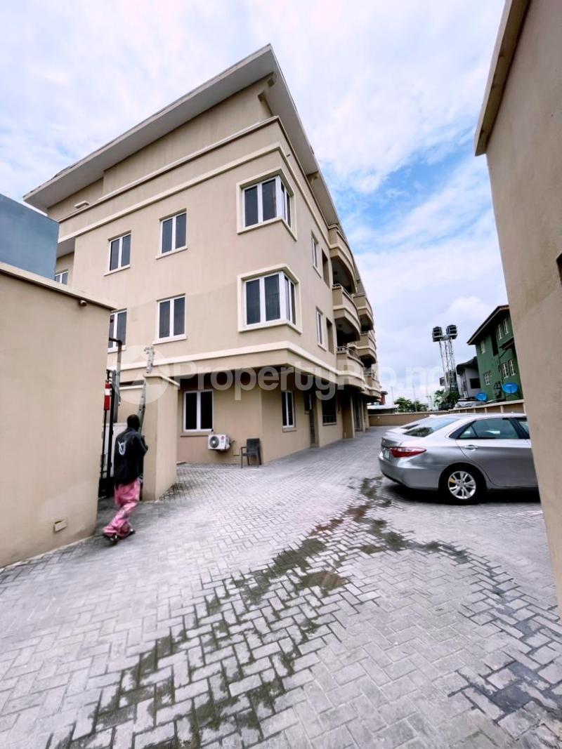 3 bedroom Flat / Apartment for rent Lekki Phase 1 Lekki Lagos