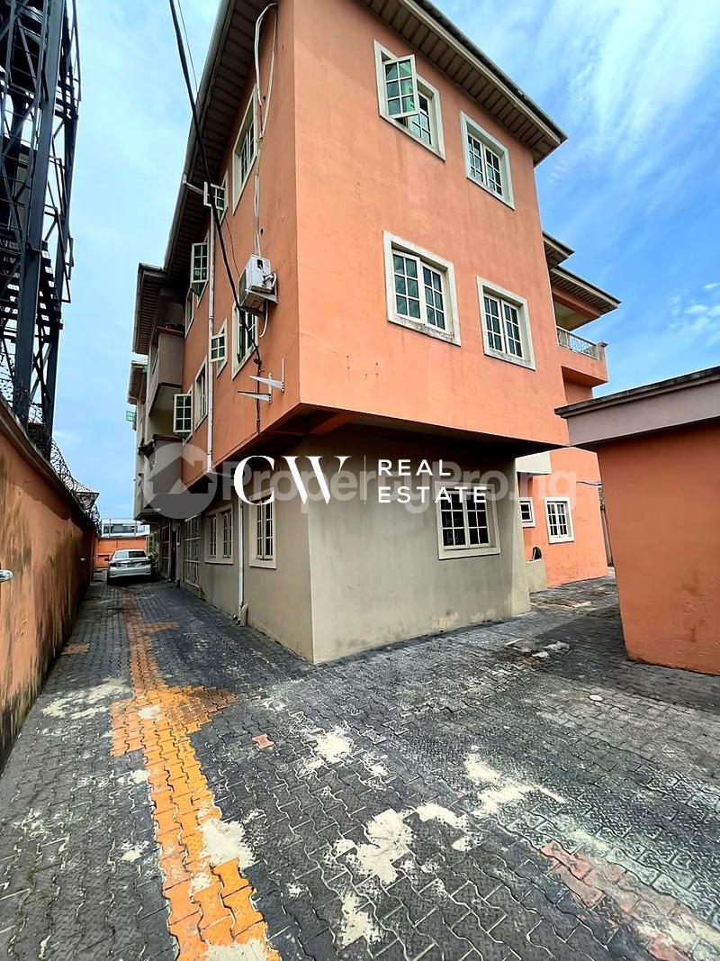 3 bedroom Flat / Apartment for rent Lekki Lagos - 0