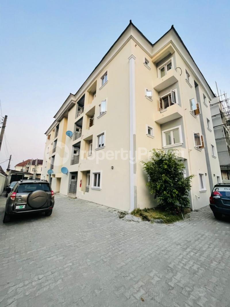 3 bedroom Flat / Apartment for rent chevron Lekki Lagos
