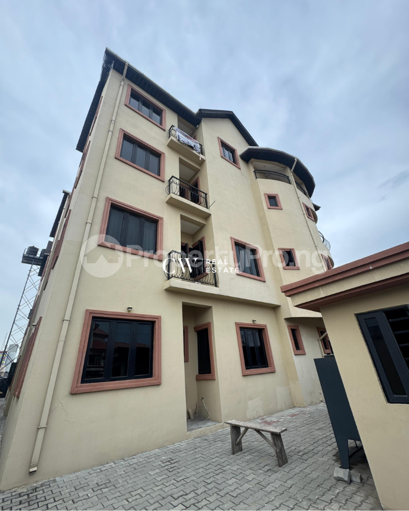 3 bedroom Flat / Apartment for rent Lekki Phase 1 Lekki Lagos