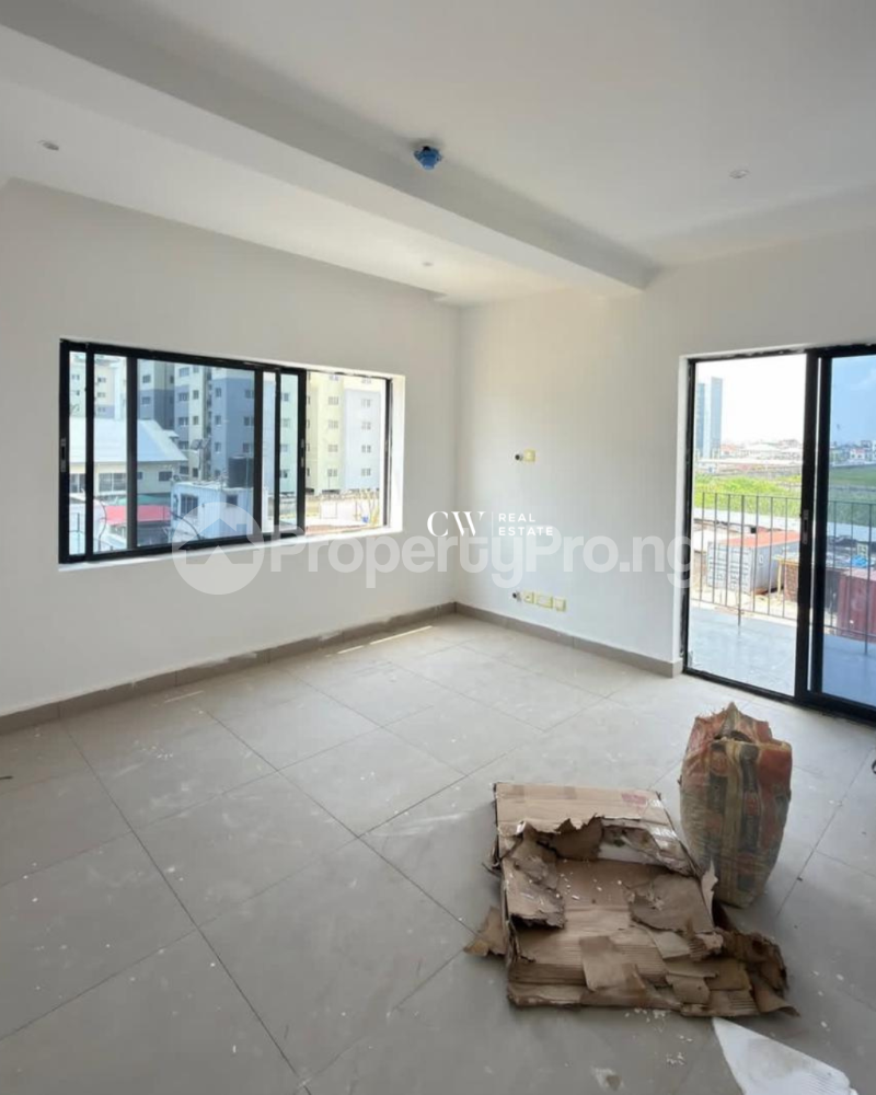 3 bedroom Flat / Apartment for sale Lekki Phase 1 Lekki Lagos