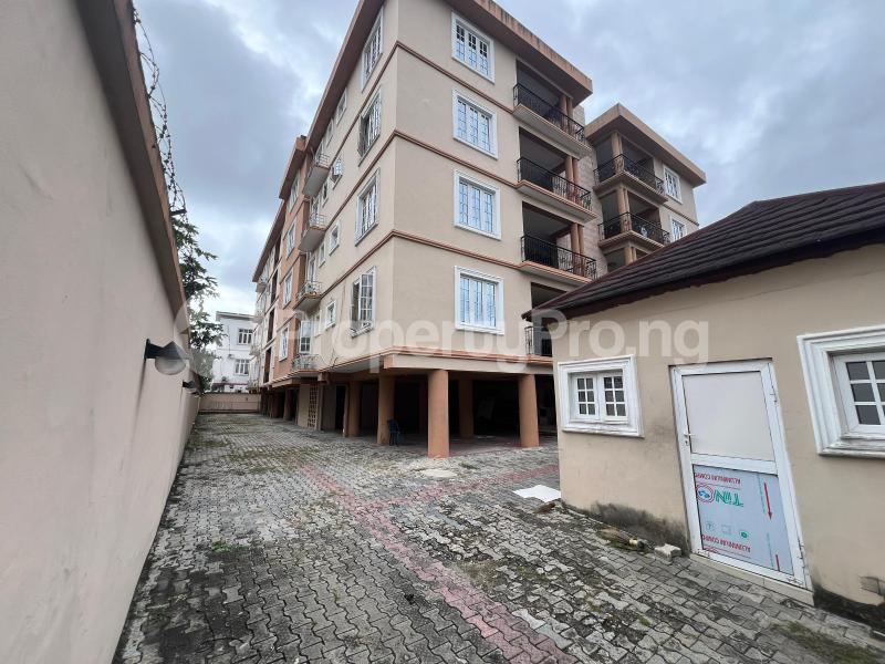 3 bedroom Flat / Apartment for rent ONIRU Victoria Island Lagos