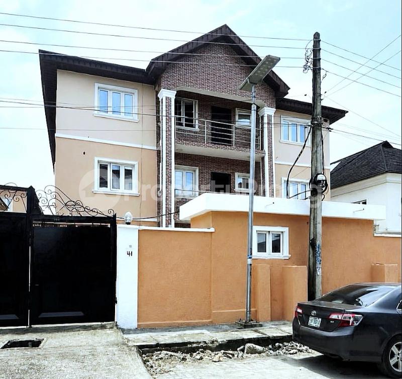 3 bedroom Flat / Apartment for rent Osapa london Lekki Lagos