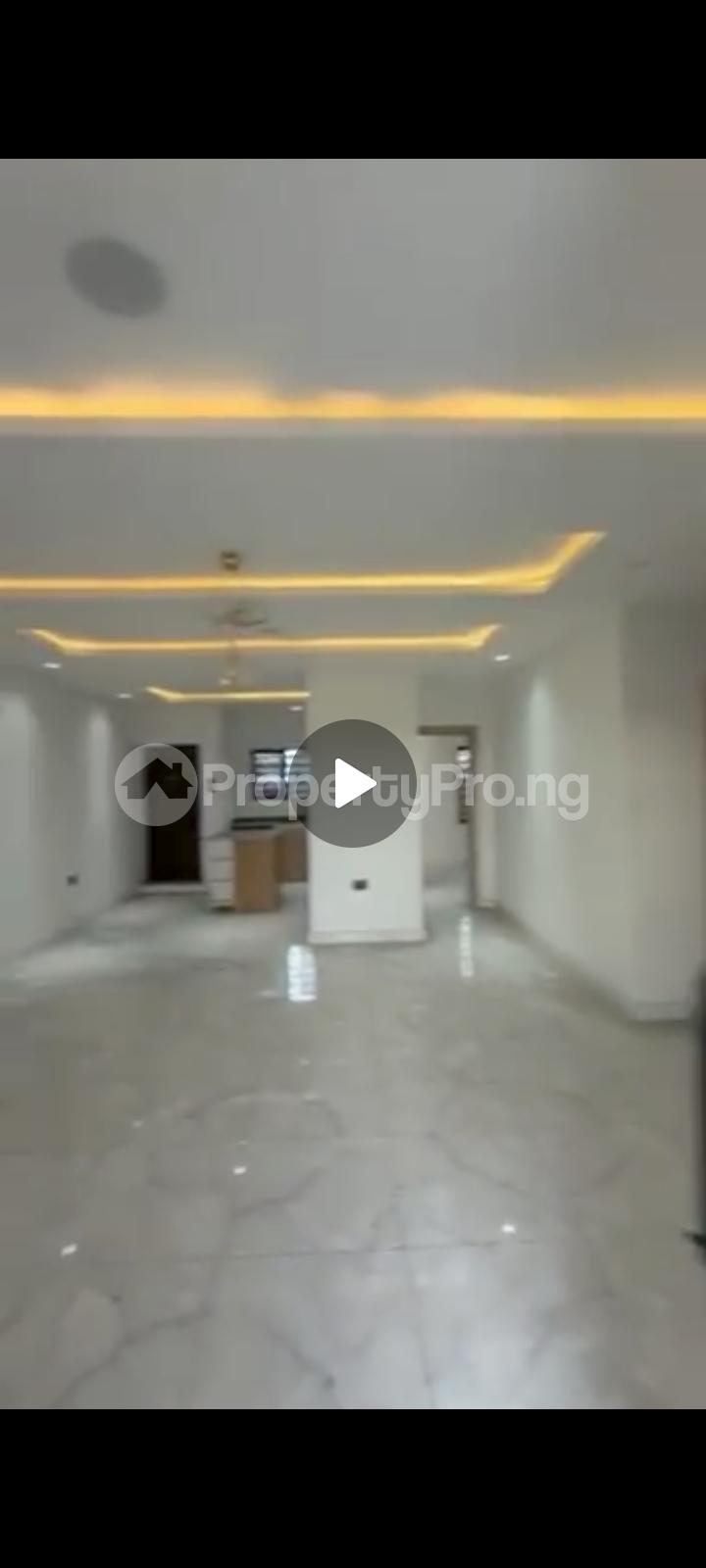 3 bedroom Flat / Apartment for rent Surulere Lagos