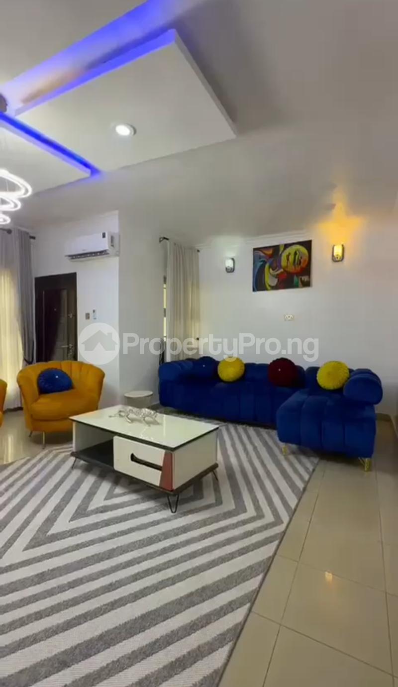 3 bedroom Flat / Apartment for shortlet In A Secured Estate Ikeja GRA Ikeja Lagos - 0