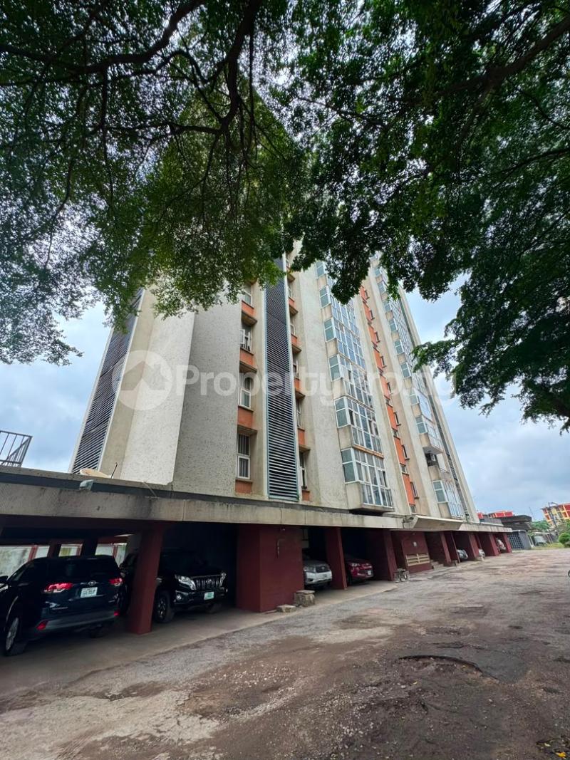 3 bedroom Flat / Apartment for sale Surulere Lagos