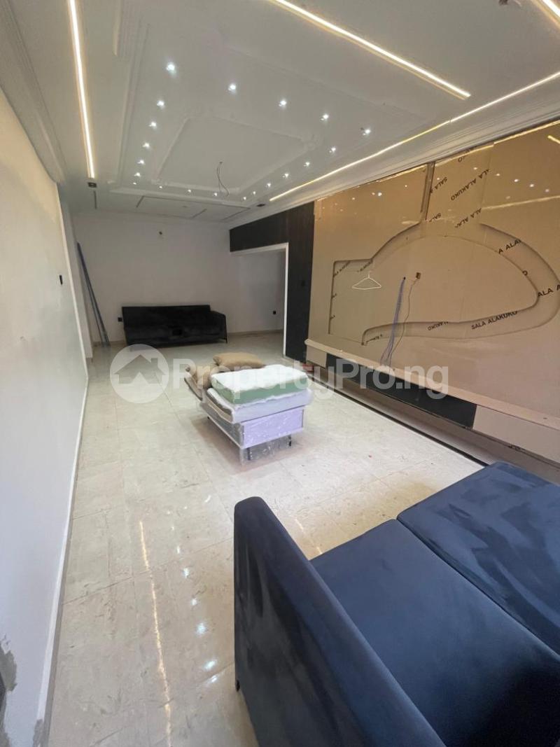 3 bedroom Flat / Apartment for rent  Ologolo Lekki Lagos