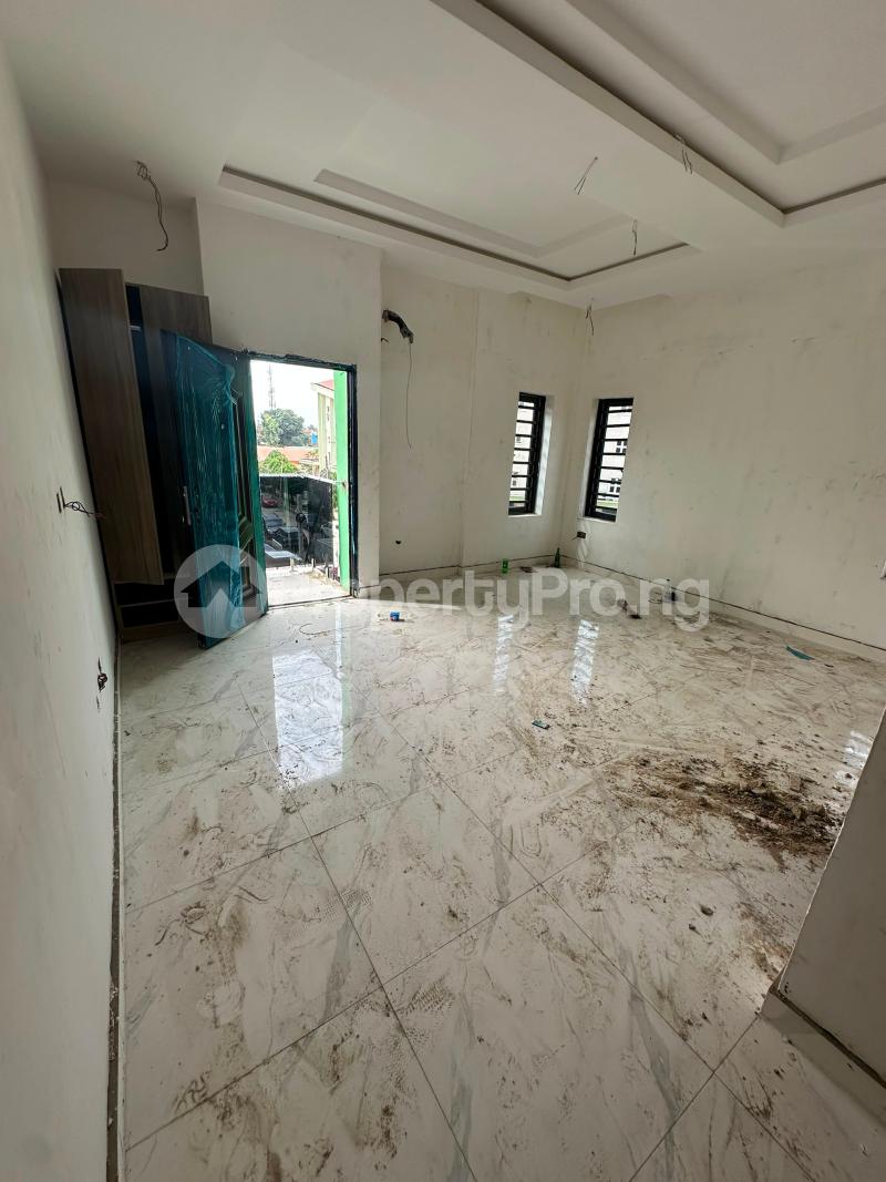 3 bedroom Flat / Apartment for sale Yaba Lagos