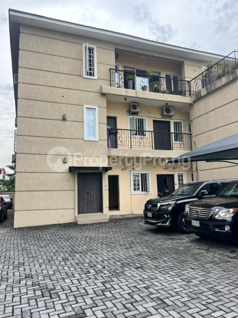 3 bedroom Flat / Apartment for rent Lekki Phase 1 Lekki Lagos