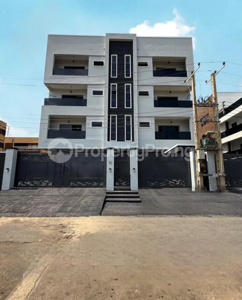 3 bedroom House for sale  Opebi Ikeja Lagos