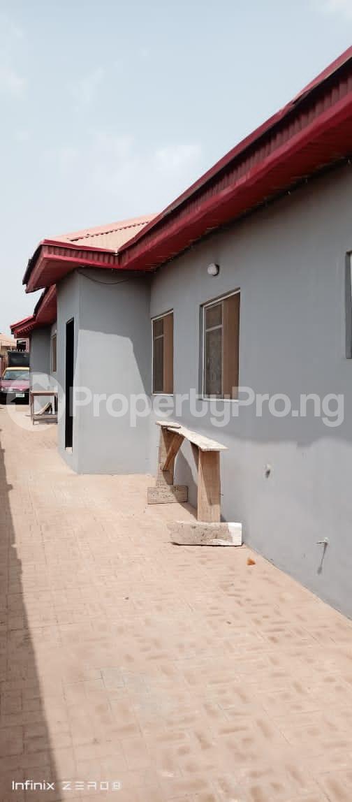 3 bedroom Flat / Apartment for rent Eyin Grammar Molete Ibadan Oyo
