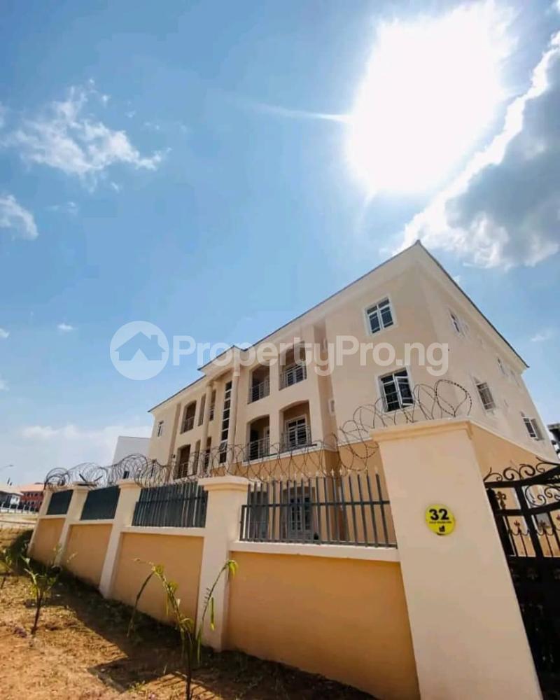 4 bedroom House for sale Wuye Abuja