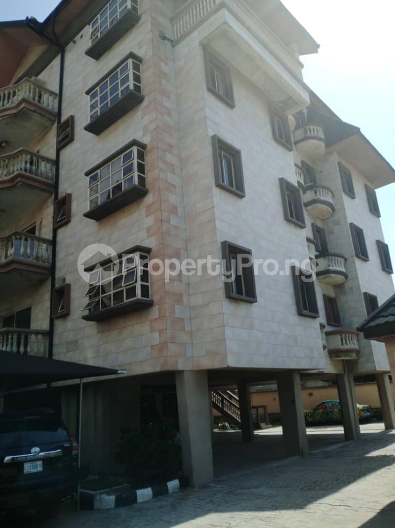 3 bedroom Flat / Apartment for rent  ONIRU Victoria Island Lagos