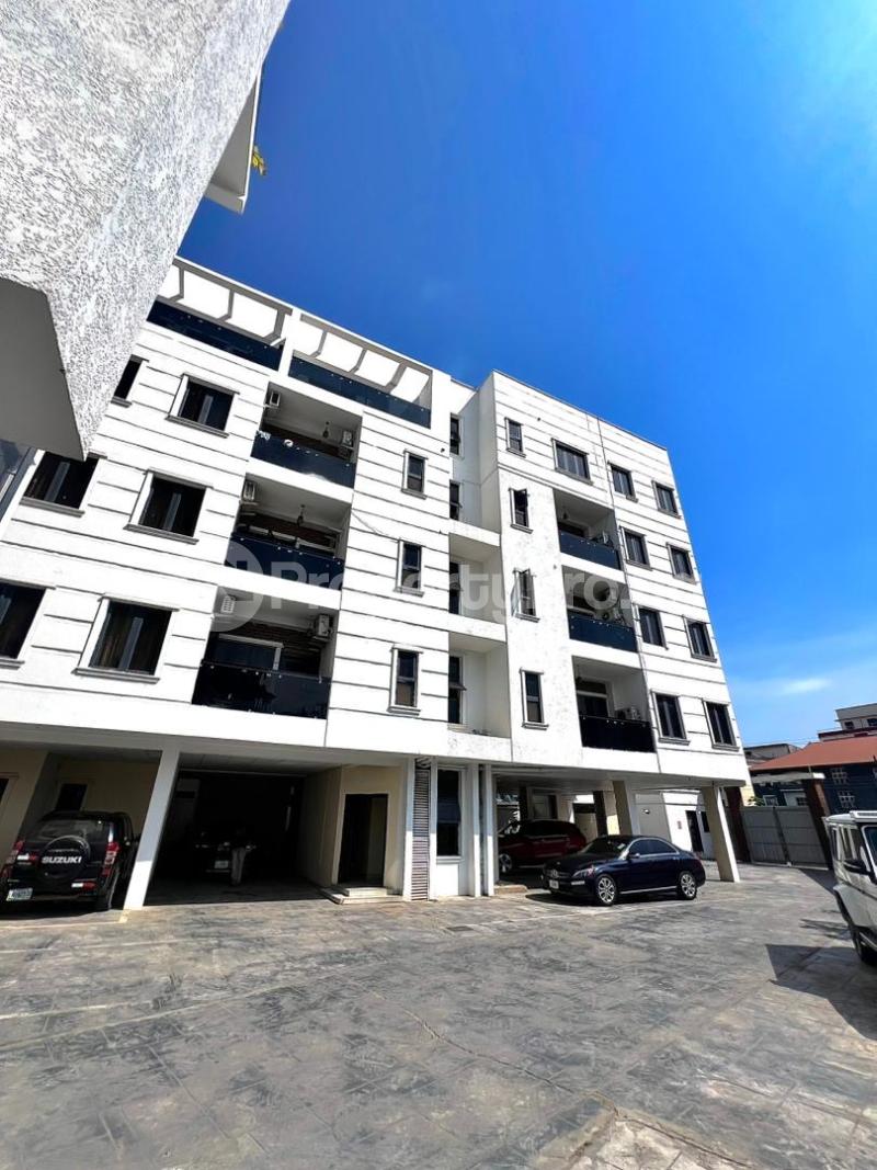 3 bedroom Flat / Apartment for rent ONIRU Victoria Island Lagos