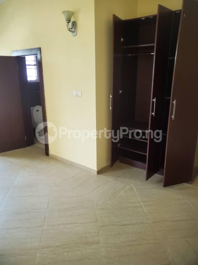 3 bedroom Flat / Apartment for rent  ONIRU Victoria Island Lagos