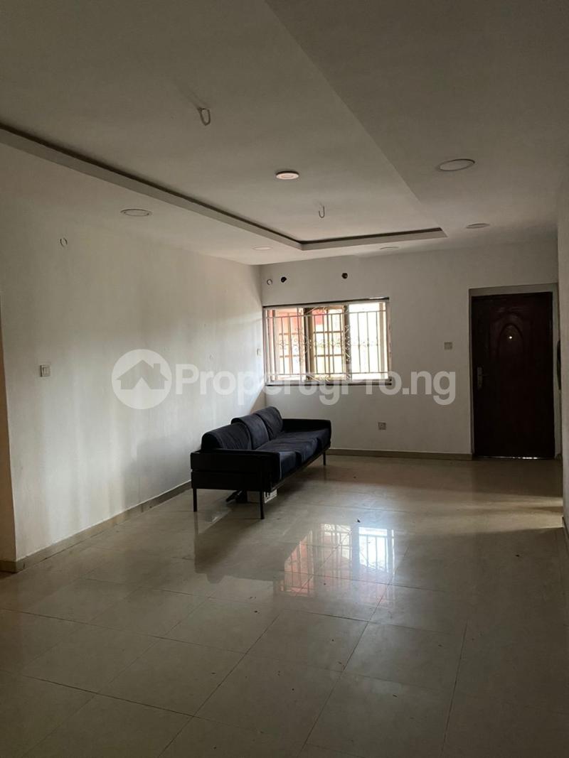 3 bedroom Flat / Apartment for rent Magodo GRA Phase 2 Kosofe/Ikosi Lagos