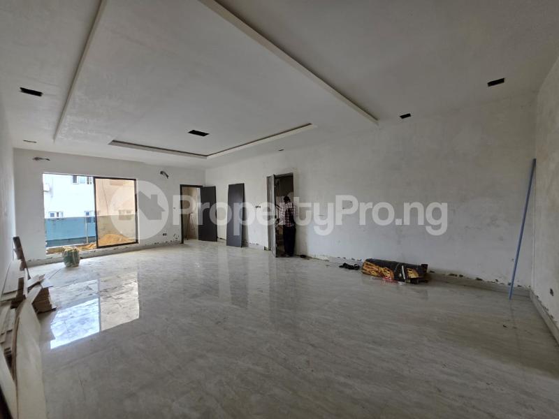 3 bedroom Flat / Apartment for sale ONIRU Victoria Island Lagos
