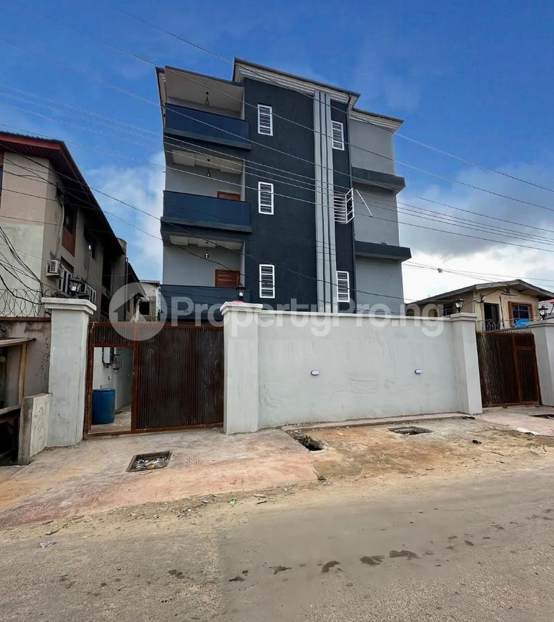3 bedroom Flat / Apartment for sale Awolowo way Ikeja Lagos
