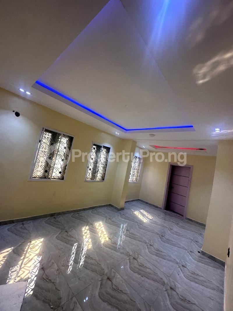 3 bedroom Flat / Apartment for rent Ring Rd Ibadan Oyo