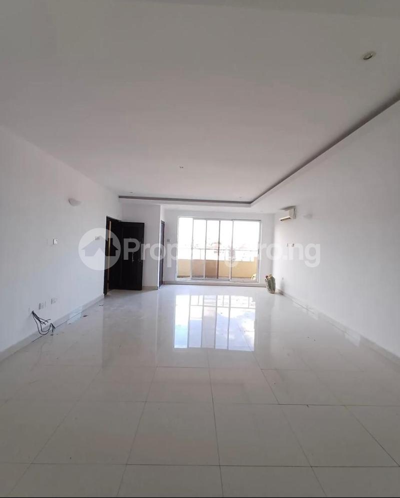 3 bedroom Flat / Apartment for rent  Lekki Phase 1 Lekki Lagos - 0