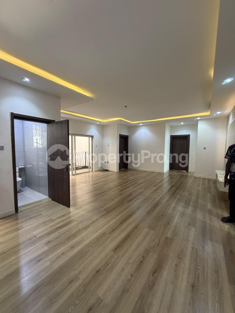 3 bedroom Flat / Apartment for rent Estate Lekki Phase 1 Lekki Lagos