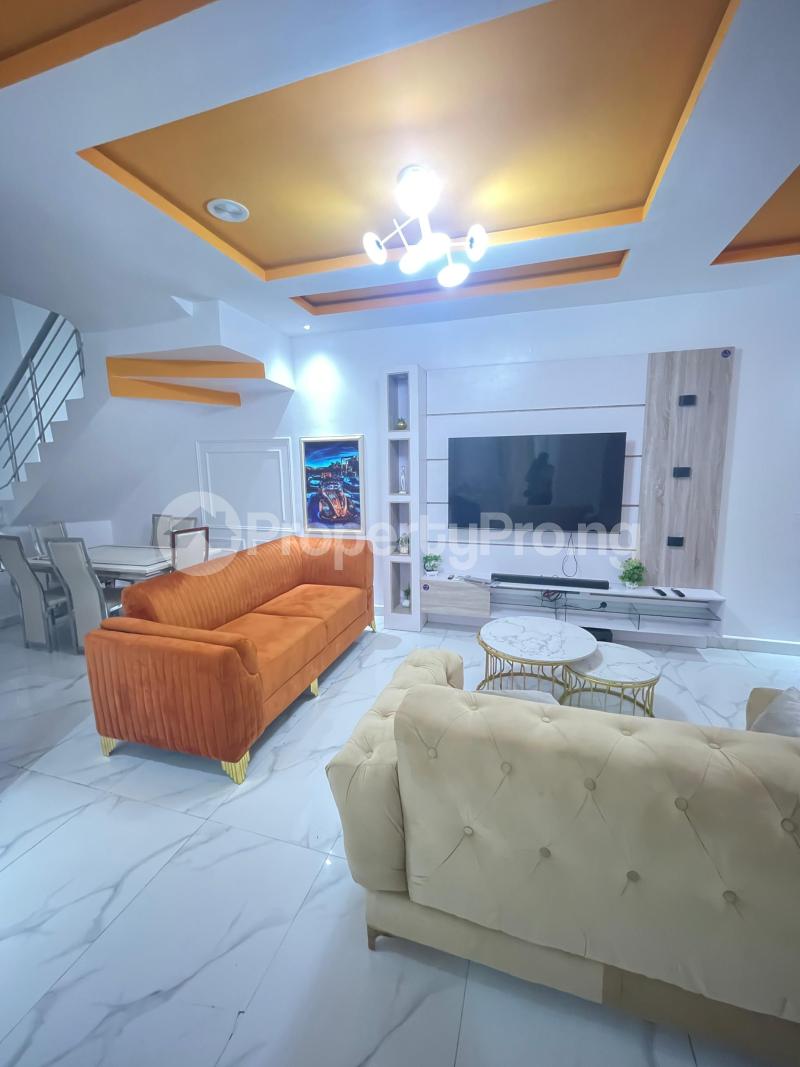 3 bedroom Flat / Apartment for shortlet Maryland Lagos