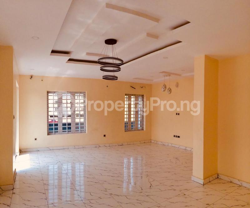 3 bedroom Flat / Apartment for rent ONIRU Victoria Island Lagos