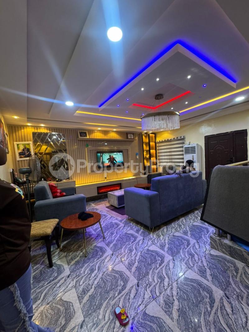 Flat / Apartment for sale Agunfoye Igbogbo Ikorodu Lagos