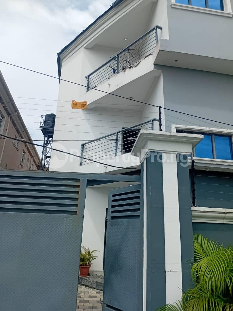 3 bedroom Flat / Apartment for rent Ologolo Road Lekki Lagos