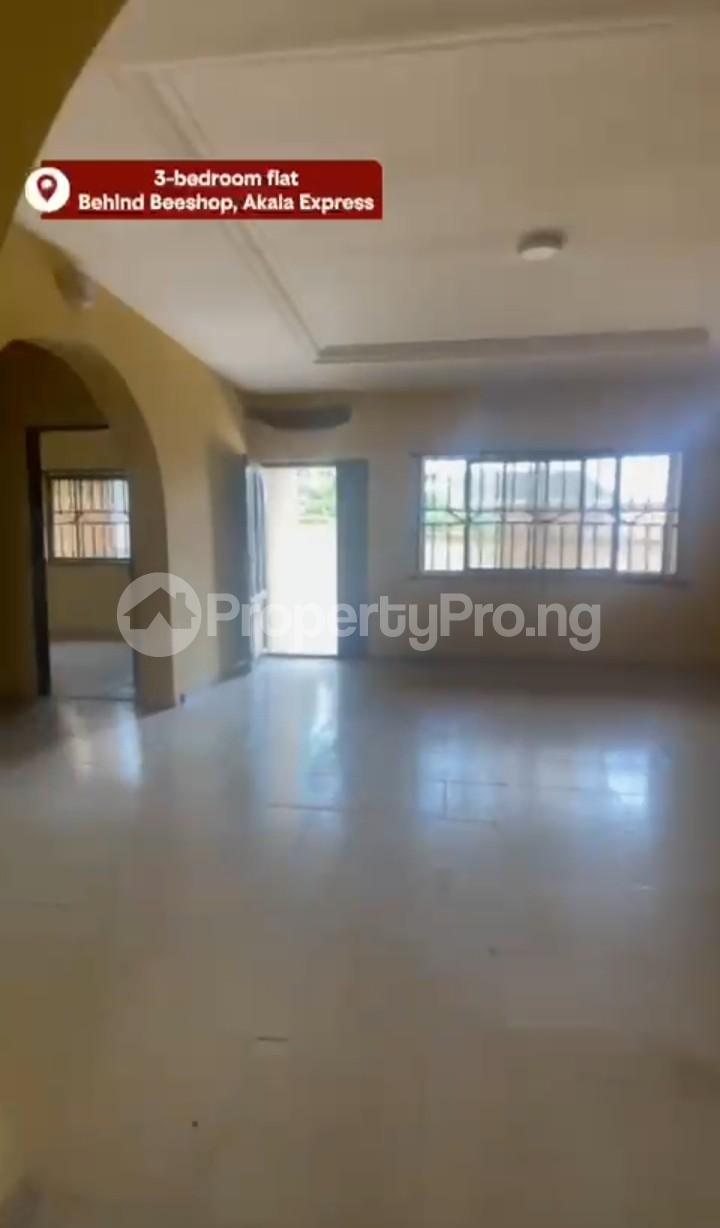 House for rent Behind Beshop Akala Express Ibadan Oyo