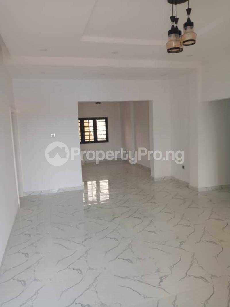 3 bedroom Flat / Apartment for rent chevron Lekki Lagos