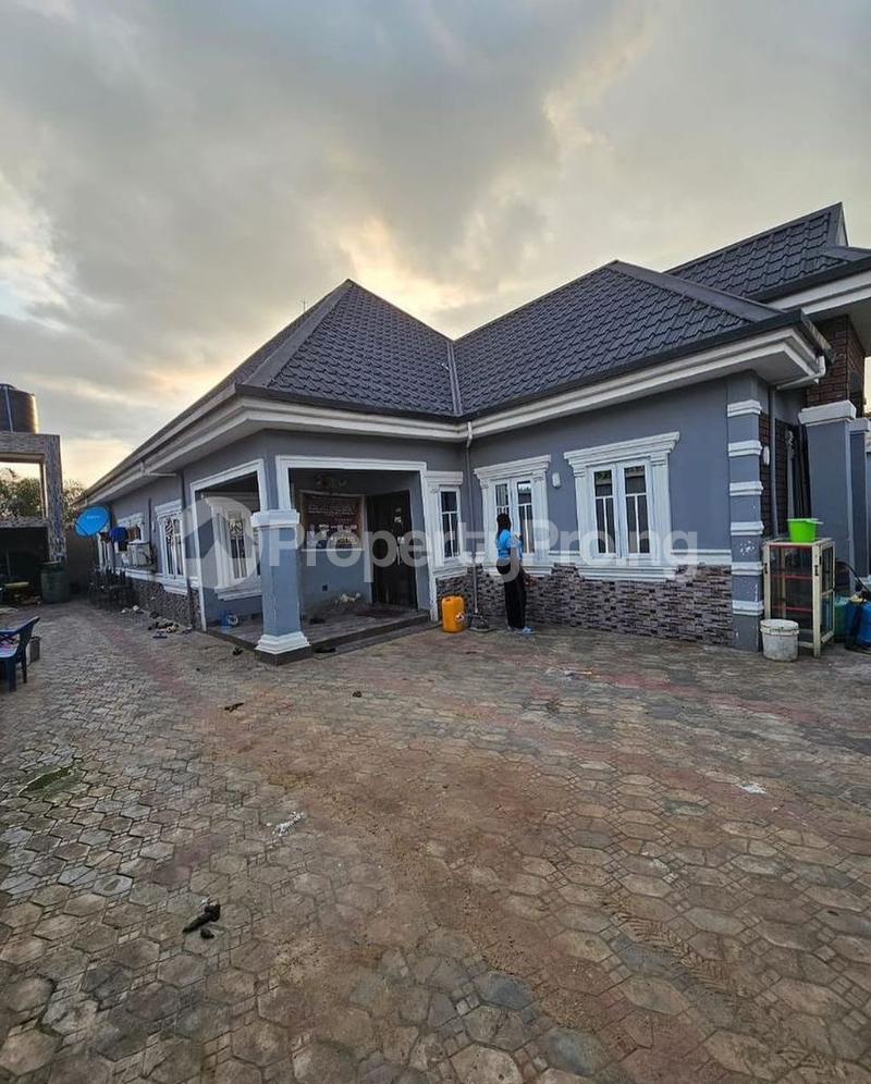 3 bedroom Flat / Apartment for sale Rupokwu Port Harcourt Rivers