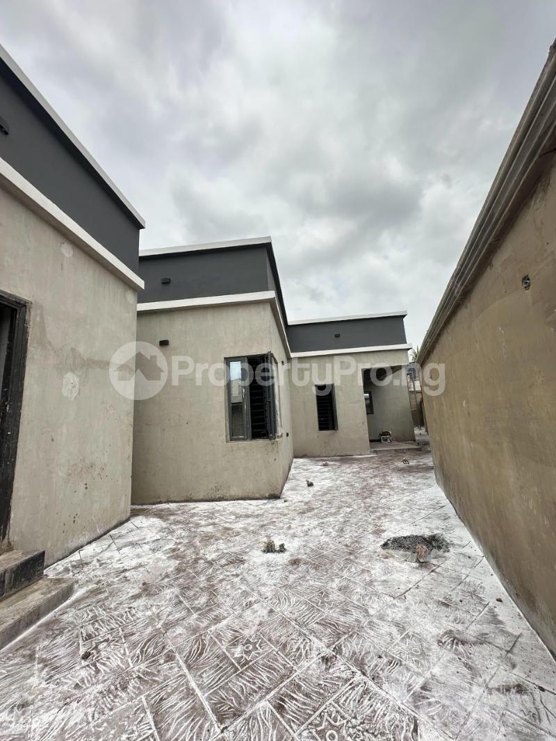 3 bedroom House for sale Ologuneru Eleyele Ibadan Oyo