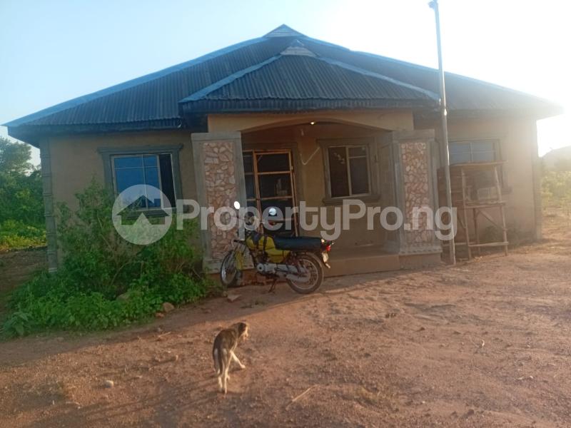 3 bedroom House for sale Oloje Off Old Oyo Road Moniya Ibadan Oyo