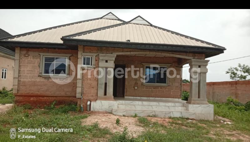House for sale Location At Ugbiyoko Ekenwan Road Benin City Edo State. Oredo Edo - 0