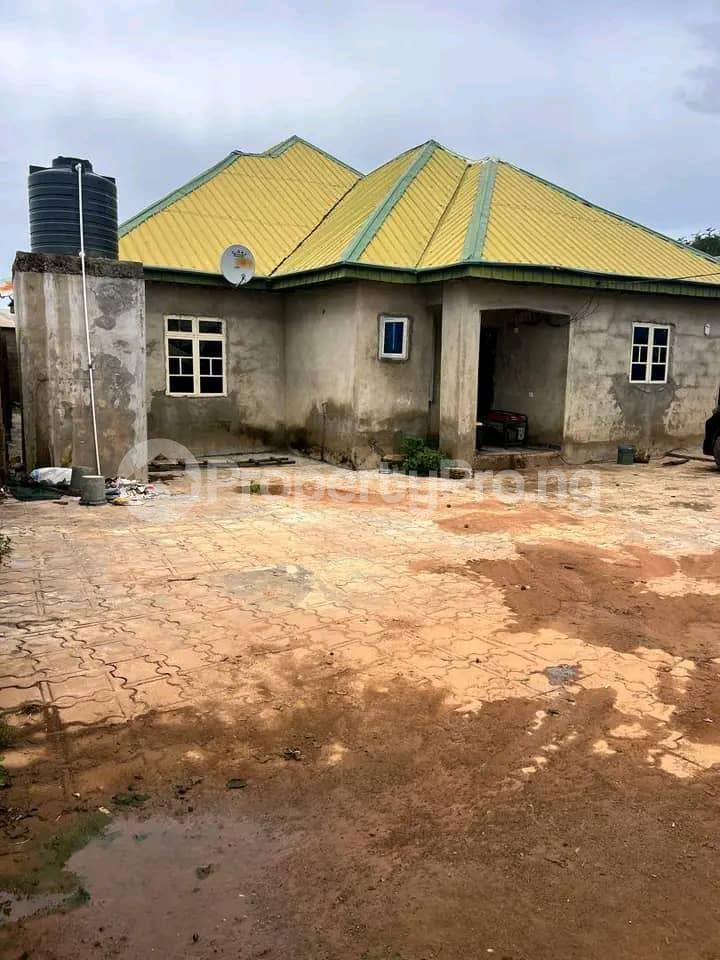 3 bedroom House for sale Mahuta By Catholic Church, Kaduna South Kaduna