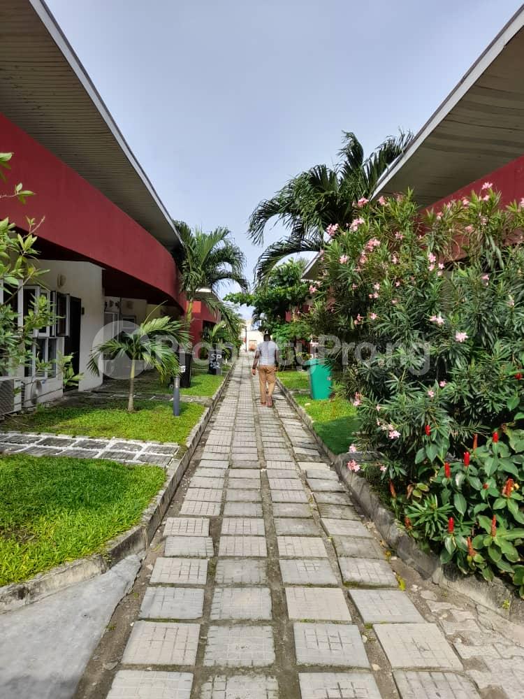 1 bedroom Flat / Apartment for rent Orchid Road chevron Lekki Lagos