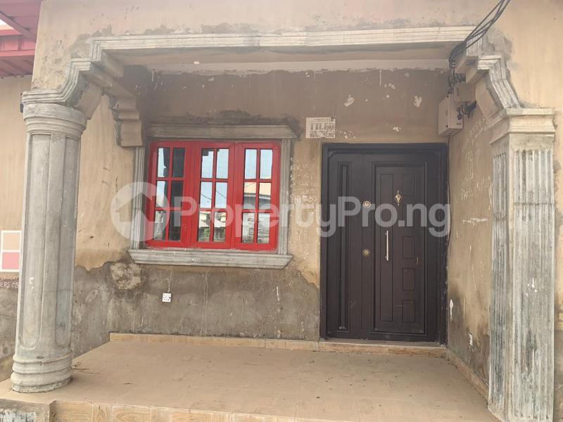 3 bedroom Flat / Apartment for sale Behind Former Speaker House Olomore Abeokuta Abeokuta Ogun