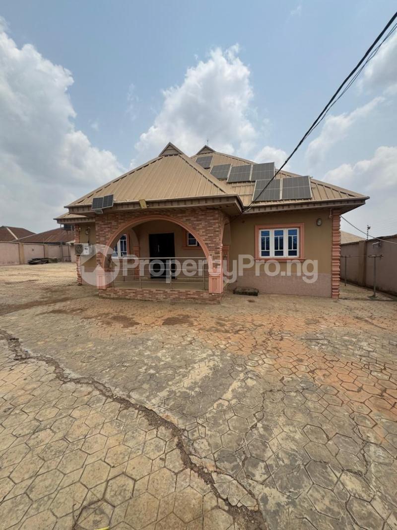 3 bedroom House for sale Amugba, Off Olorunda Abaa, Akobo Area, Akobo Ibadan Oyo