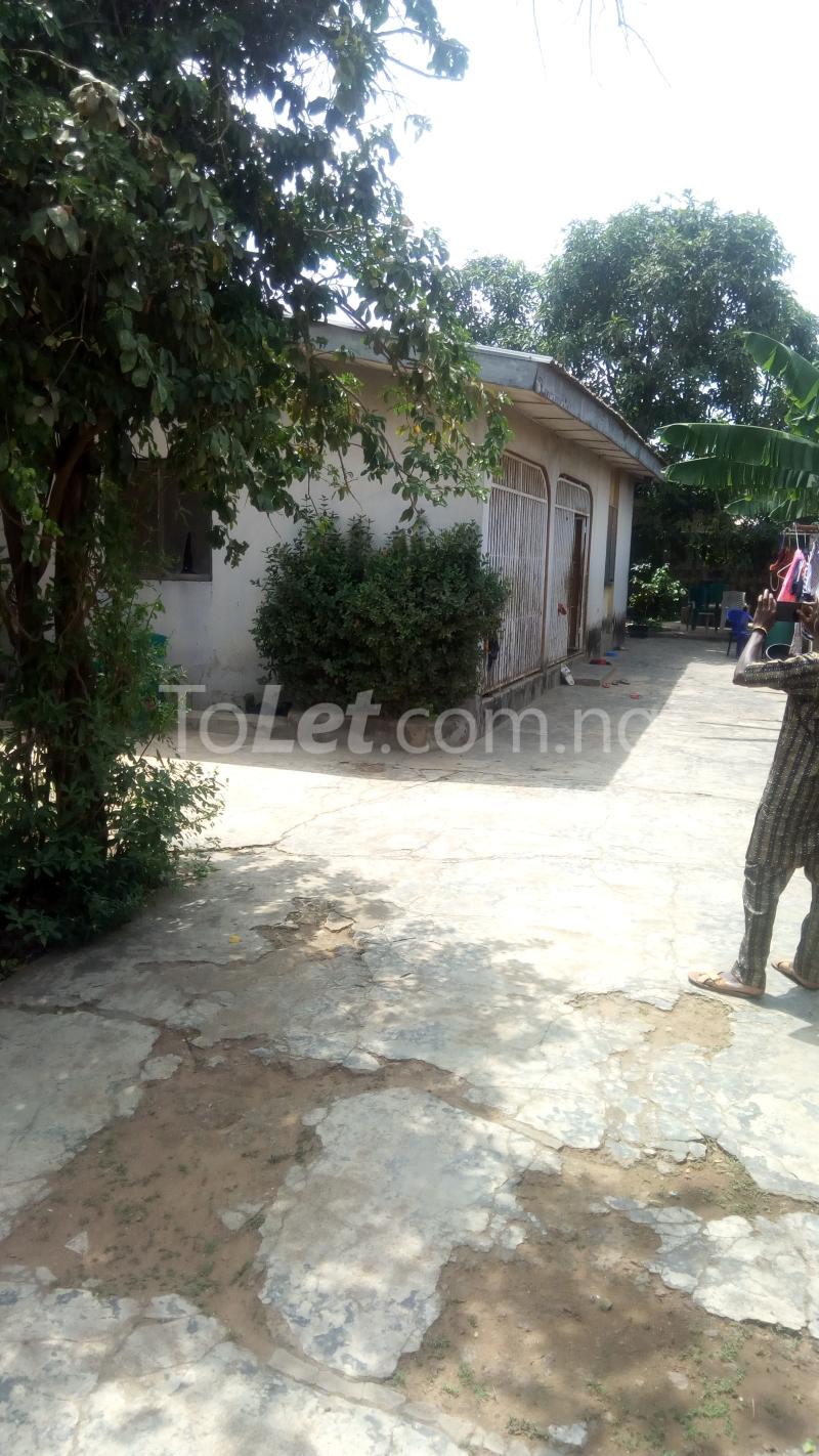 3 bedroom House for sale Shodimu Street By K& S B/stop, Abaranje Abaranje Ikotun/Igando Lagos