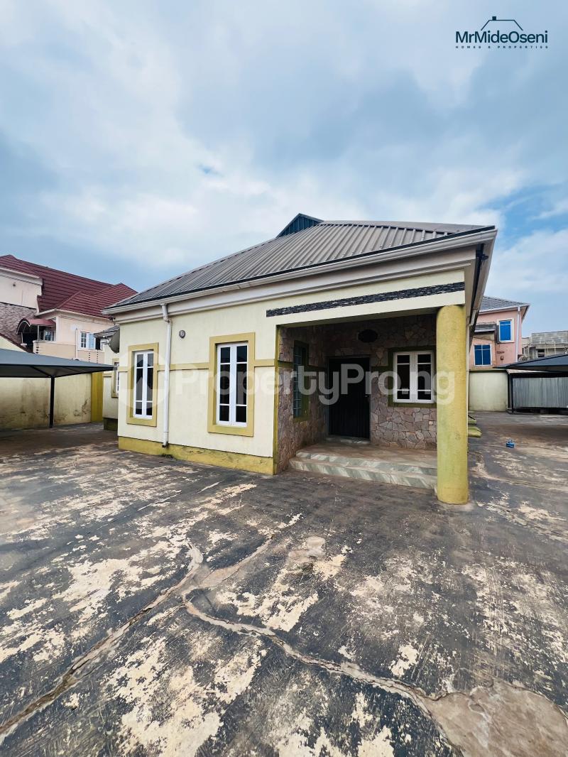3 bedroom House for sale Prince Adeosun Estate, Akobo Ibadan Oyo