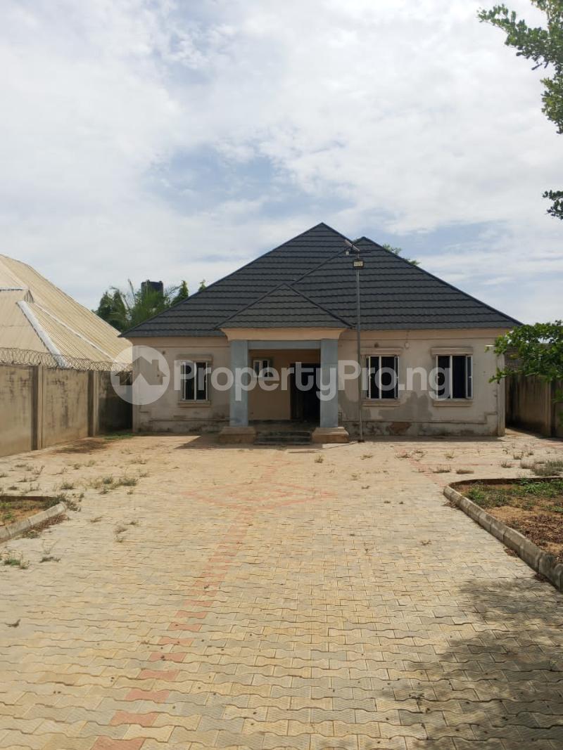 3 bedroom House for sale Opposite Our Lady School, Sabo Gra Kaduna South Kaduna