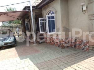 3 bedroom House for sale Agoro Power Line Ologuneru Road Ibadan Oyo