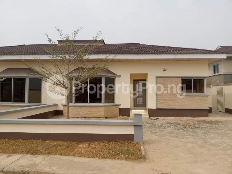 3 bedroom House for sale Ta Gardens, Wawa, Along Lagos Ibadan Expressway Before Arepo. Ifo Ogun